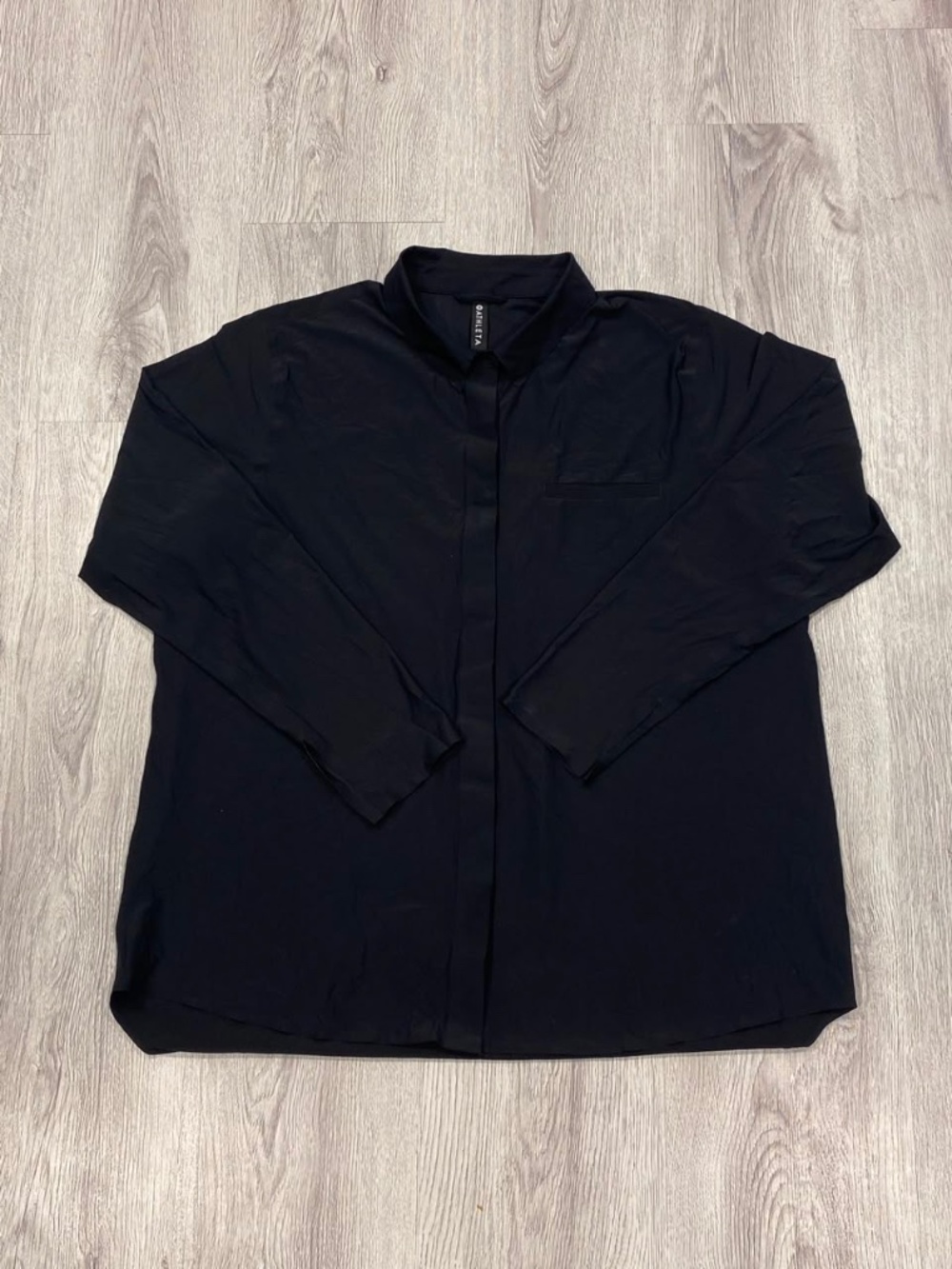 Athleta Black Long Sleeve Button Up Collared Shirt Size L